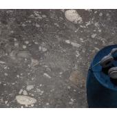 csillogo terrazzo fekete nagymeretu kohatasu fagyallo greslap jarolap elcsiszolt retifikalt csempe padloburkolat padlolap modern terasz nappali konyha furdo.jpg